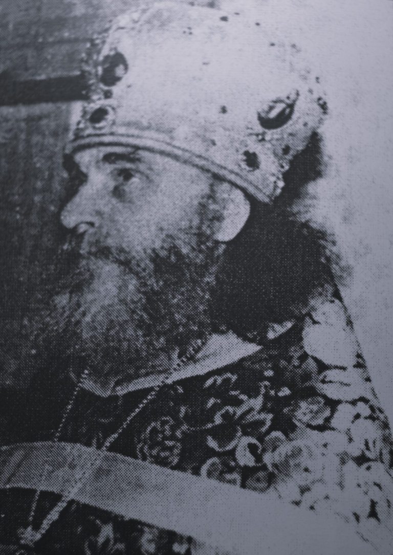 Протоиерей Павел Гулынин в храме