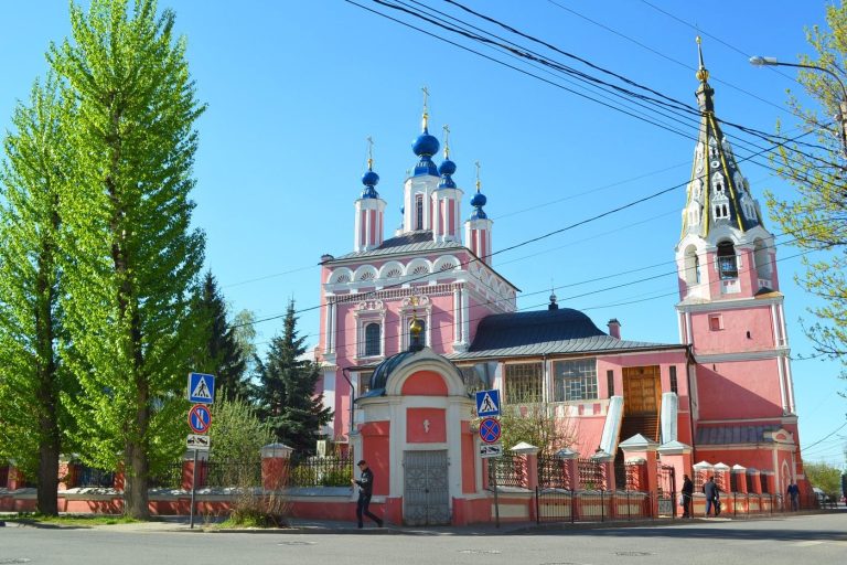 Соборный Георгиевский храм города Калуги