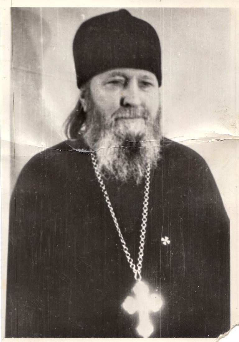 Схиигумен Савва (Остапенко; 1898-1980). В годы Советской власти, он был одним из самых популярных и известных старцев и духовников. Печоры. Фото 1970-х годов из архива Д. Щербины.