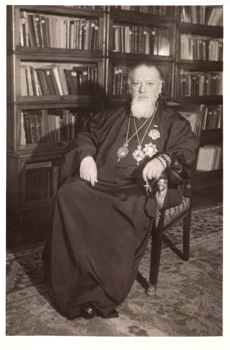 Святейший Патриарх Московский и всея Руси Алексий I (Симанский; 1877-1970). Фото 1956 года из архива Д. Щербины.