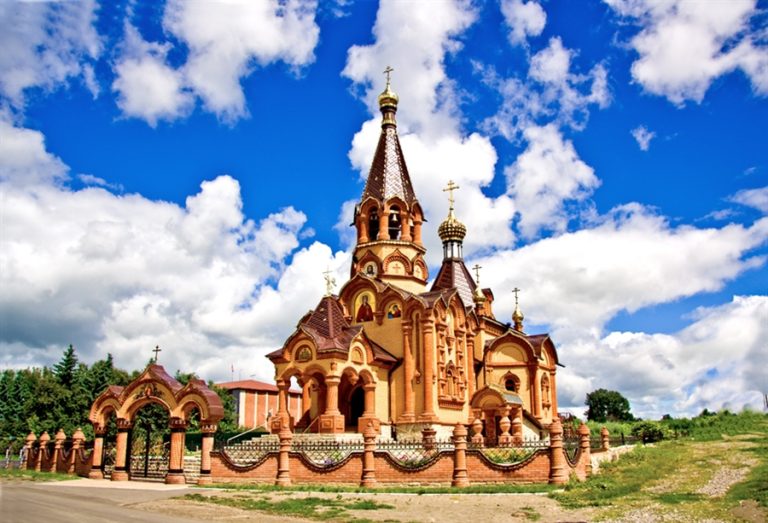 Храм святой Екатерины в Сростках
