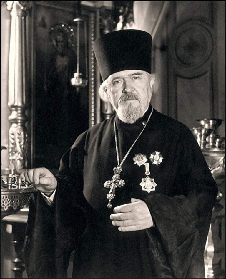 Протоиерей Александр Егоров с наградами
