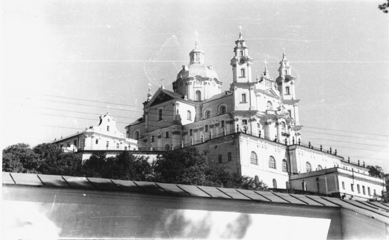 Успенский собор Почаевской Лавры. Фото 1960-х годов из архива Д. Щербины.