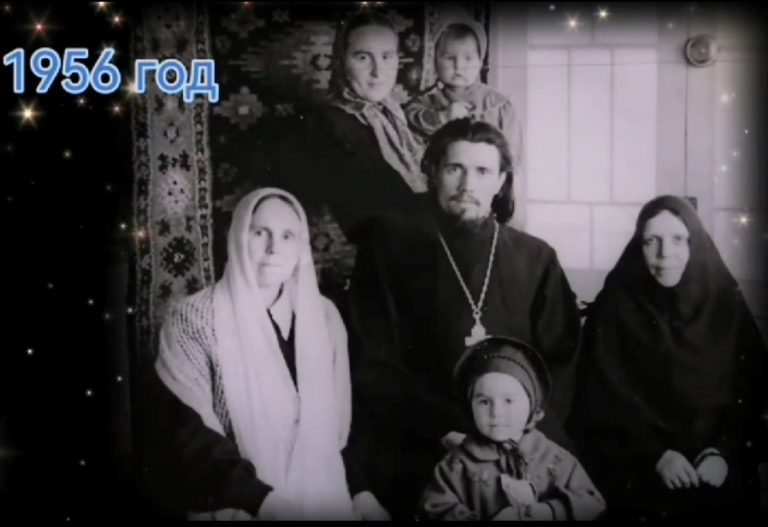 Однокурсник о. Александра и друг, о. Димитрий Брысаев с семьей