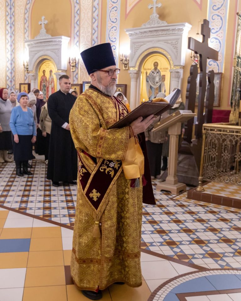 Старш. сын о. Александра, протодиак. Александр