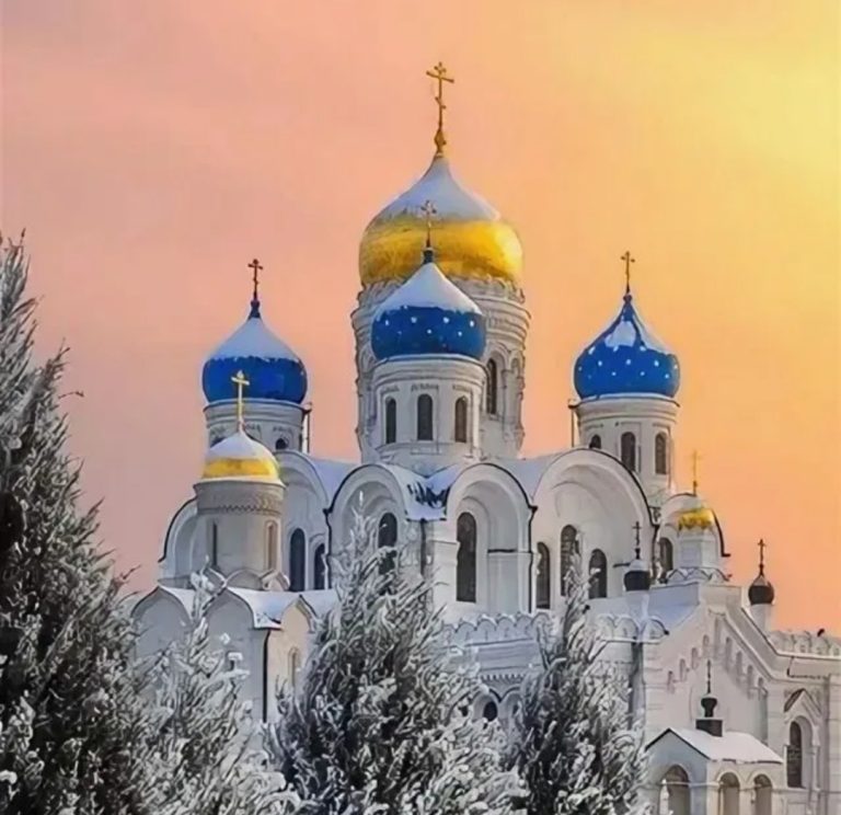 Фото 7. Спасо-Преображенский собор монастыря.