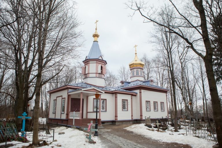 Церковь во имя святой великомученицы Екатерины в Петрозаводске, расположенная на территории Неглинского кладбища