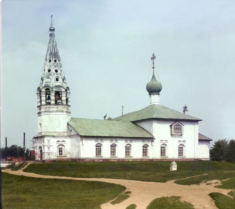В 1976 году в Ярославле действовала церковь Николая Чудотворца на Пенье (Николо-Пенская церковь).