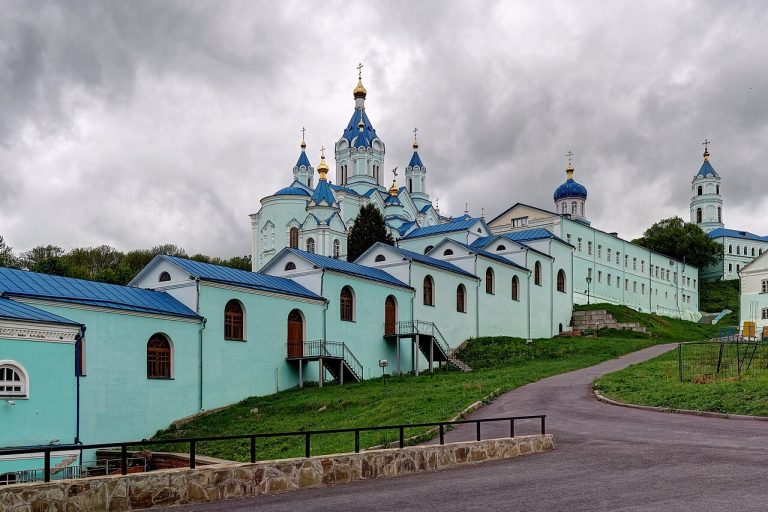 Курская Коренная пустынь