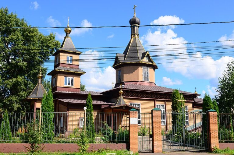 Церковь апостолов Петра и Павла в Малаховке