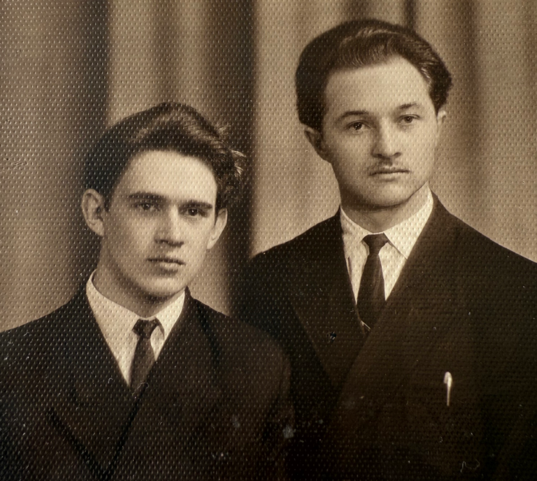 Из личного архива Рязановой З.М. Михаил Рязанов с будущим митрополитом Платоном (Удовенко)